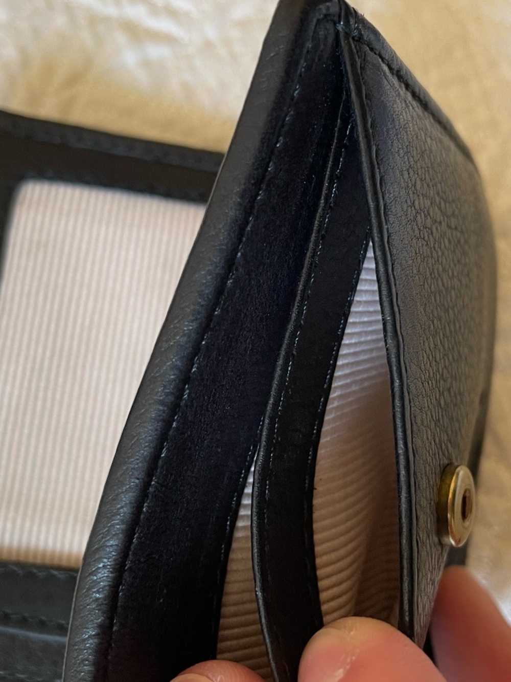 Margot New York Lizzie small bifold leather wallet in black - Picture 6 of 13